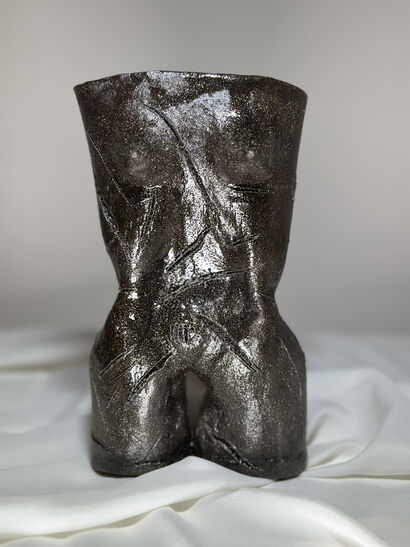 Amara - a Sculpture & Installation Artowrk by zakia knouzi